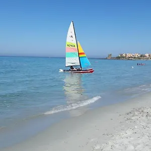 A Due Passi Dalla Spiaggia Appartamento Santa Lucia (Sardinia)